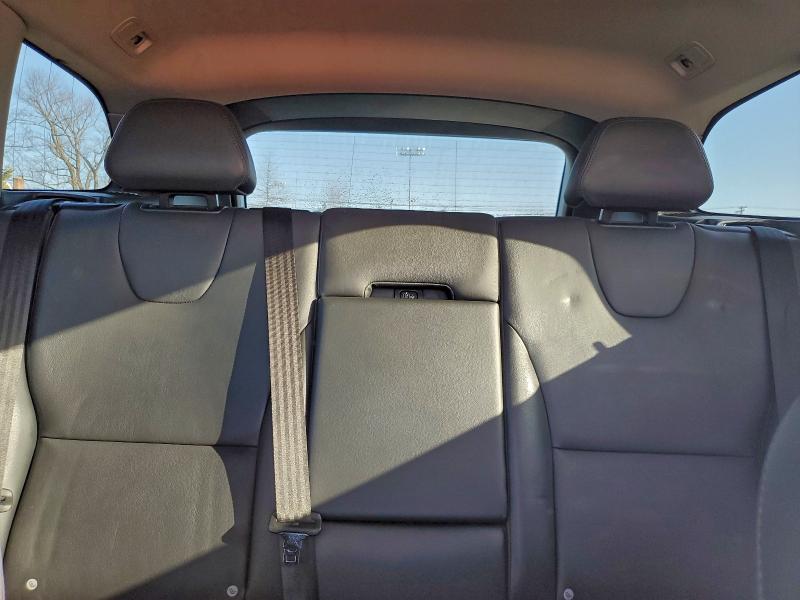 VOLVO XC60 2015 VIN YV440MDK0F2675295