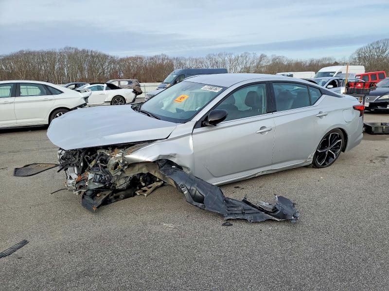 Фото 1 - NISSAN ALTIMA
