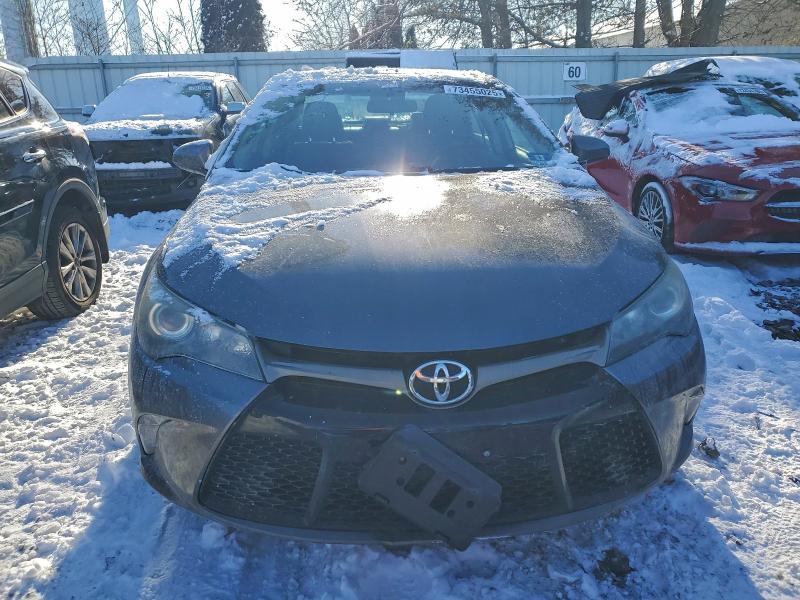 Фото 5 - TOYOTA CAMRY