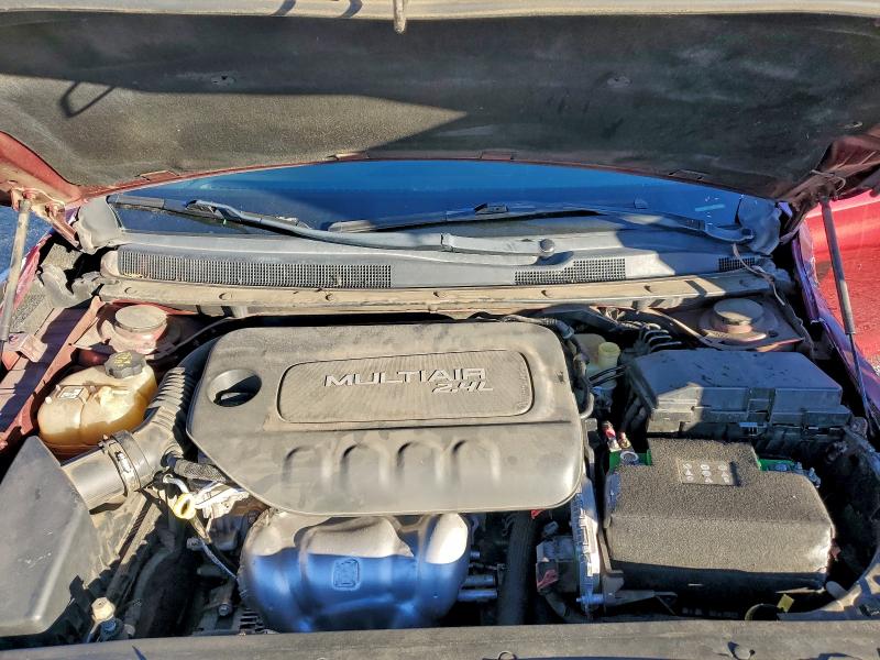 Фото 11 - CHRYSLER 200