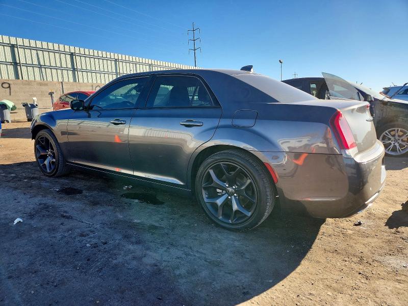 Фото 2 - CHRYSLER 300