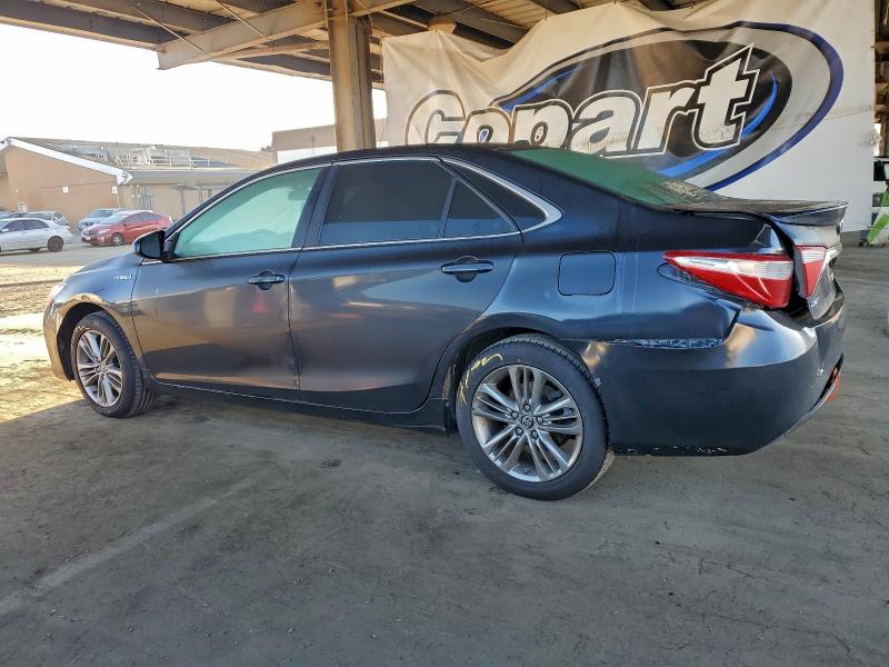 Фото 2 - TOYOTA CAMRY