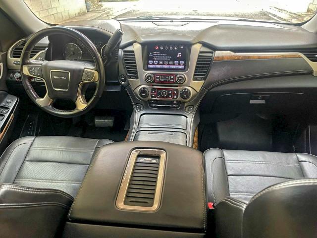 Фото 9 - GMC YUKON