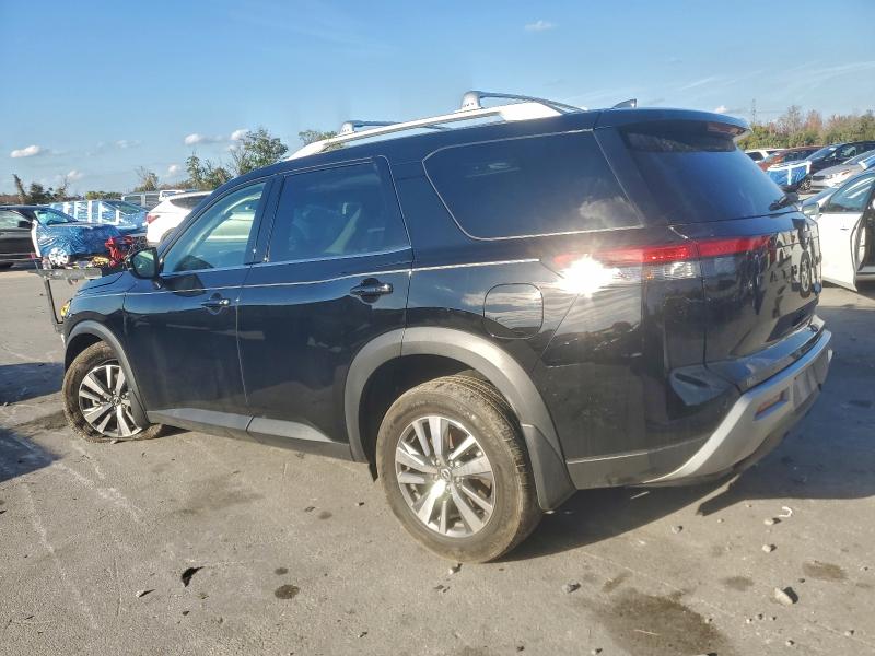 Фото 2 - NISSAN PATHFINDER