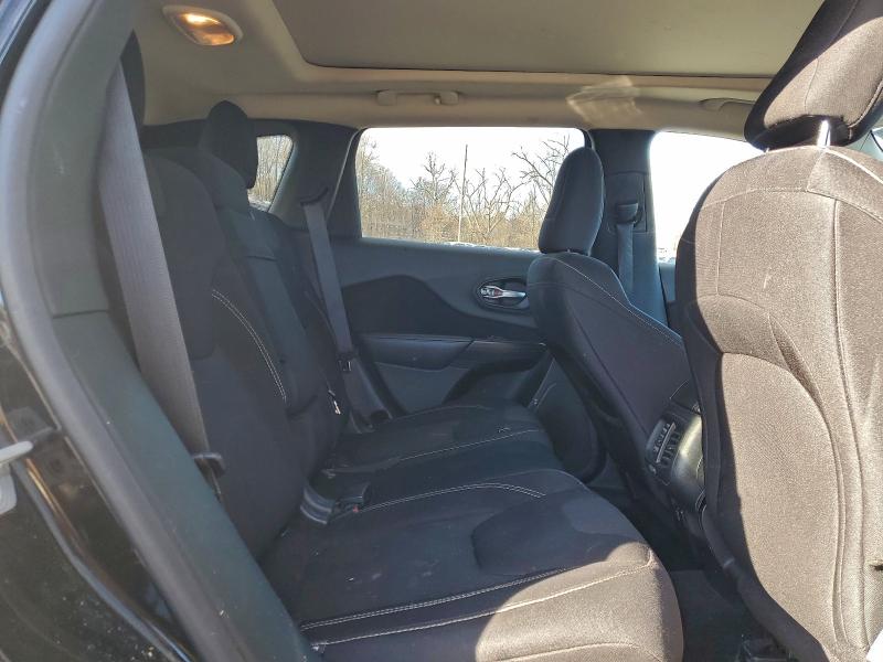 Фото 11 - JEEP GRAND CHER