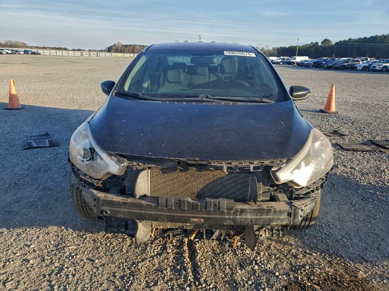 Фото 5 - KIA FORTE