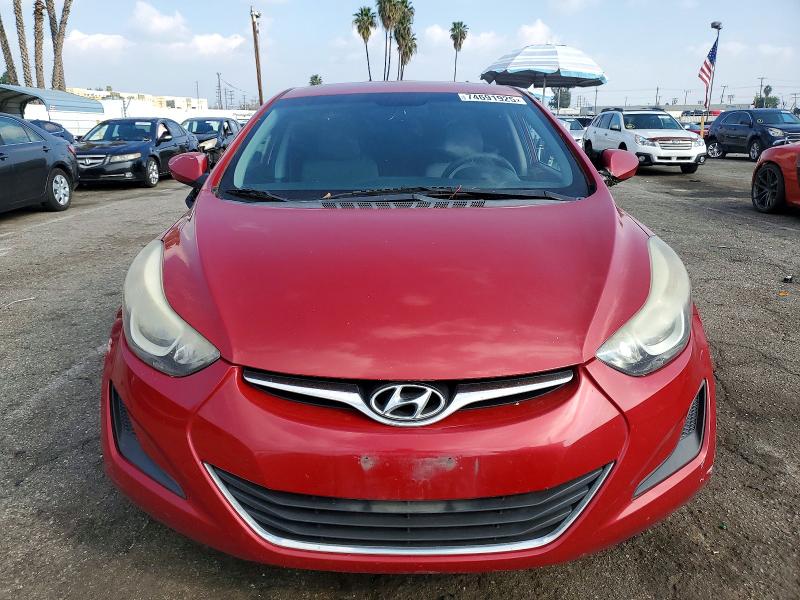 Фото 5 - HYUNDAI ELANTRA