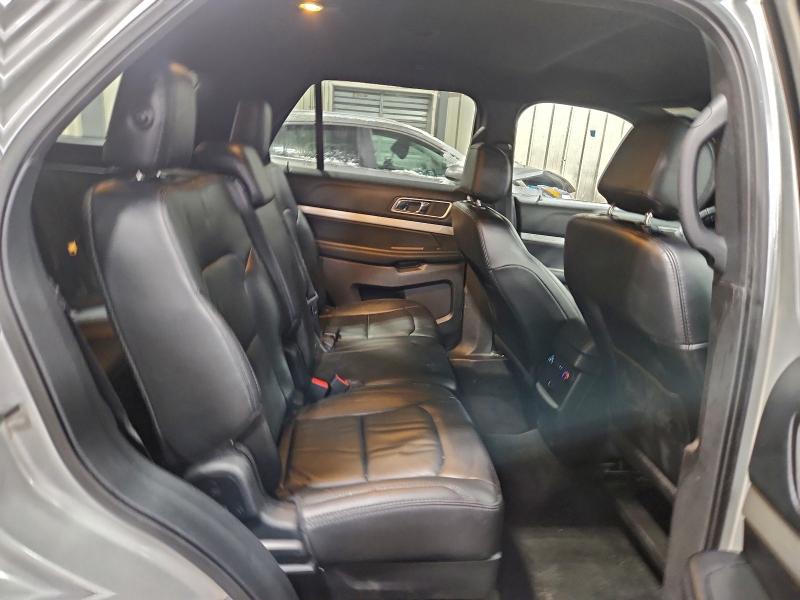 Фото 11 - FORD EXPLORER