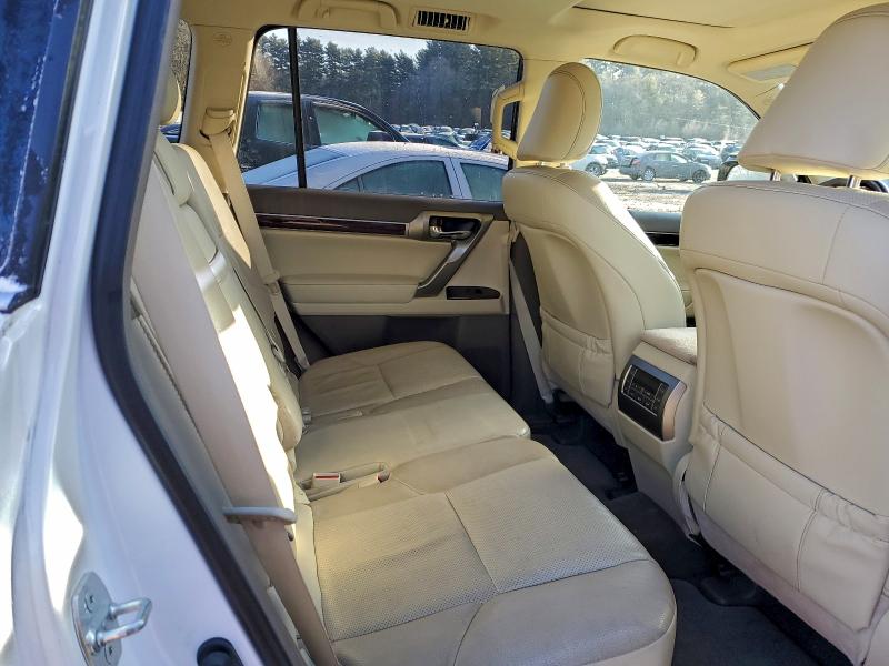 Фото 11 - LEXUS GX