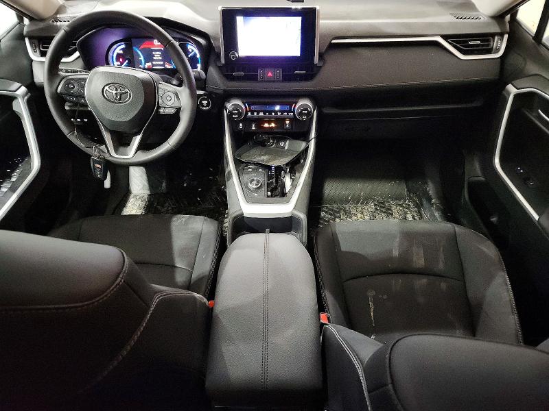 Фото 8 - TOYOTA RAV4