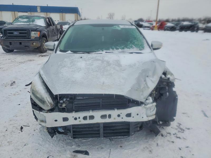 Фото 5 - FORD FOCUS