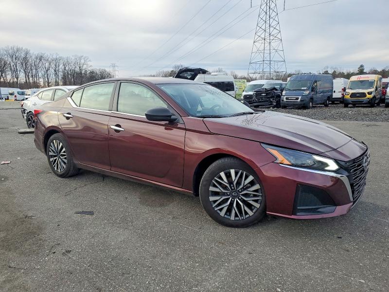 Фото 4 - NISSAN ALTIMA