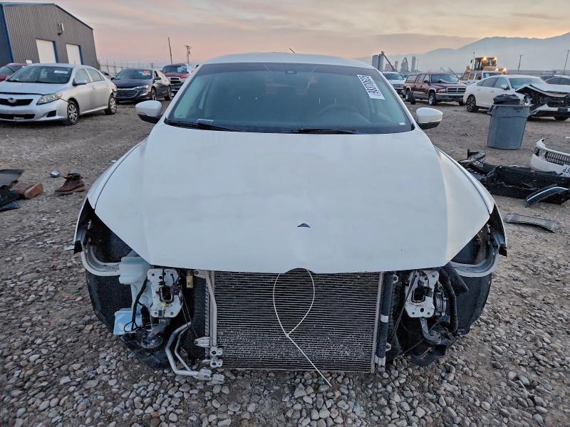 Фото 5 - VOLKSWAGEN PASSAT