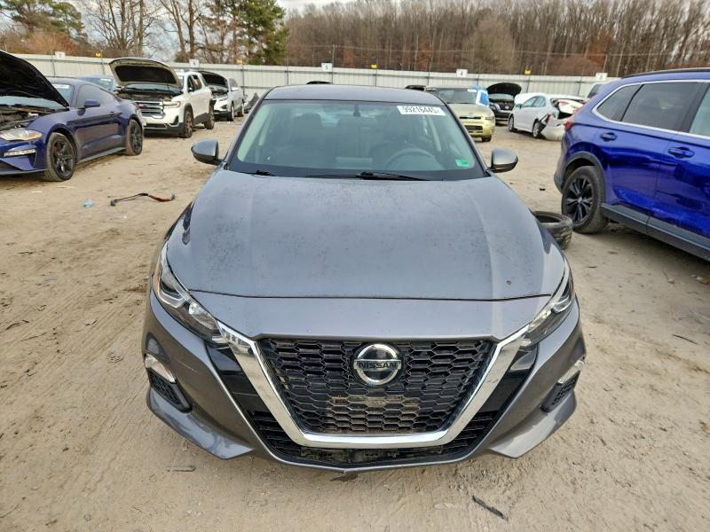 Фото 5 - NISSAN ALTIMA