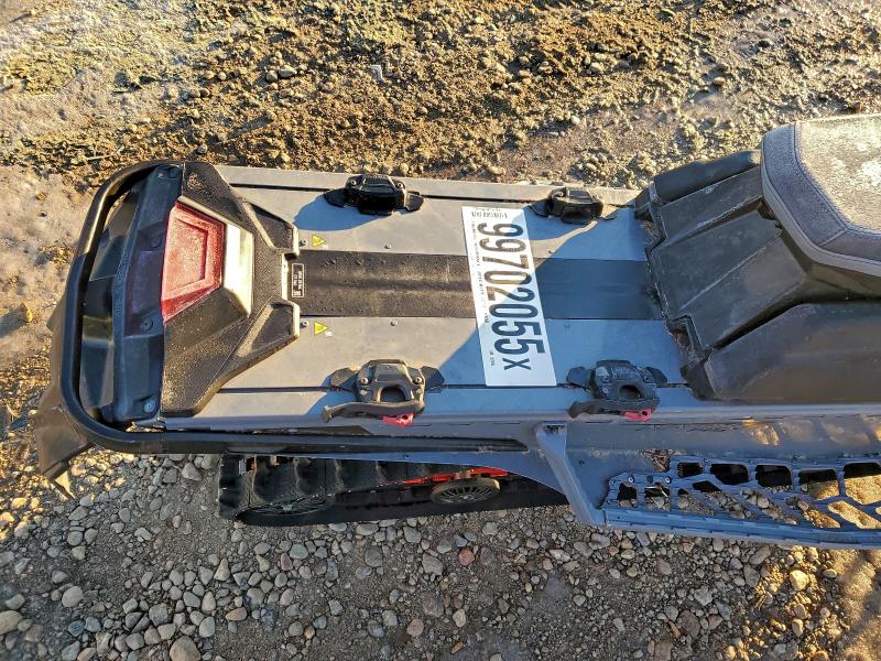 SKI-DOO SNOWMOBILE 2021