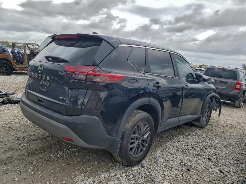 Фото 3 - NISSAN ROGUE