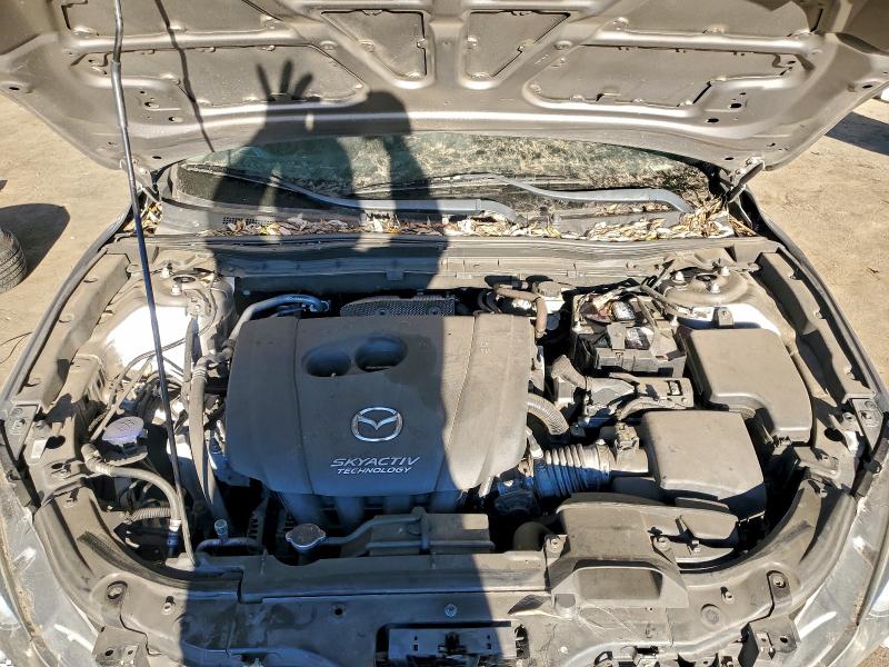 Фото 11 - MAZDA 3