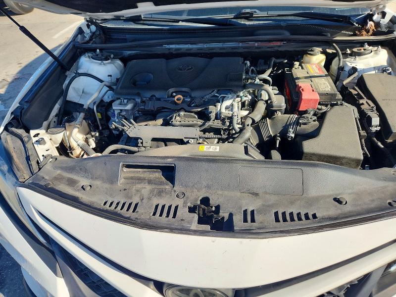 Фото 11 - TOYOTA CAMRY