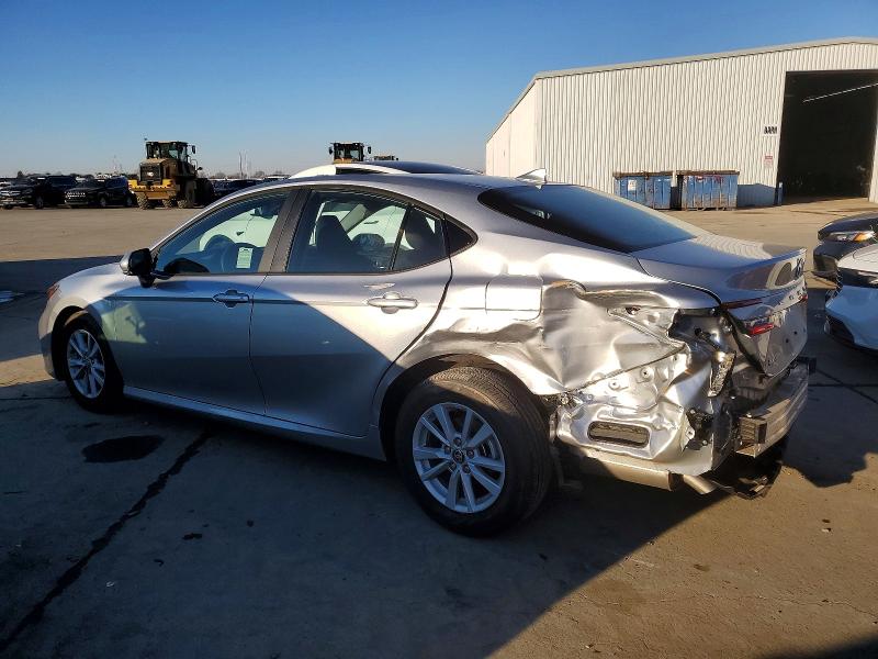 Фото 2 - TOYOTA CAMRY