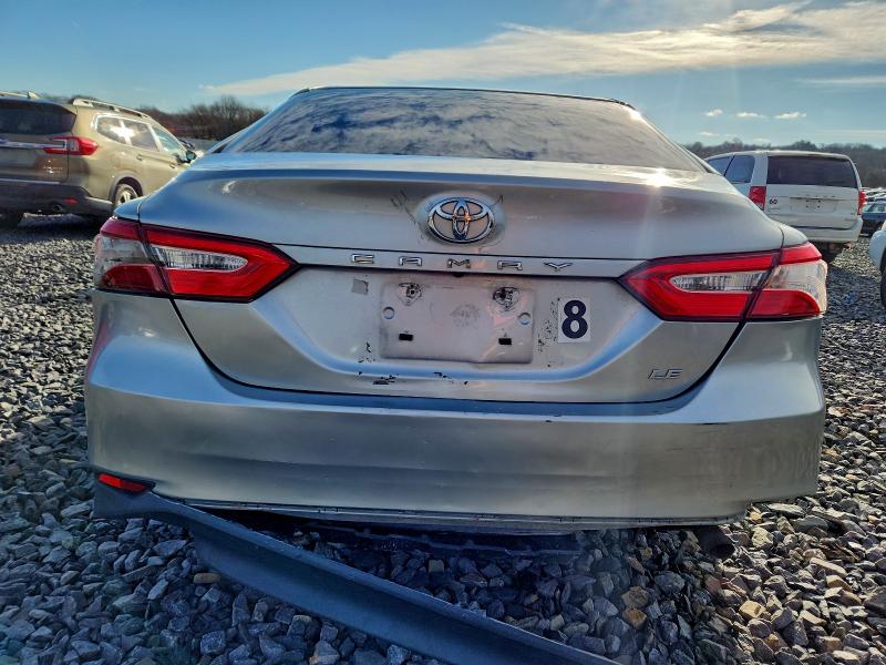 Фото 6 - TOYOTA CAMRY