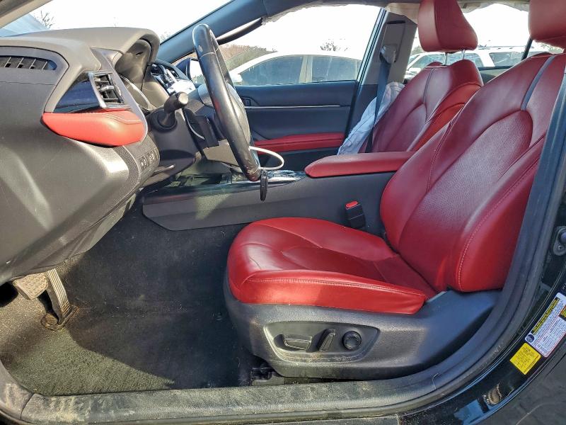 Фото 7 - TOYOTA CAMRY