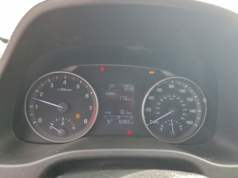 Фото 9 - HYUNDAI ELANTRA