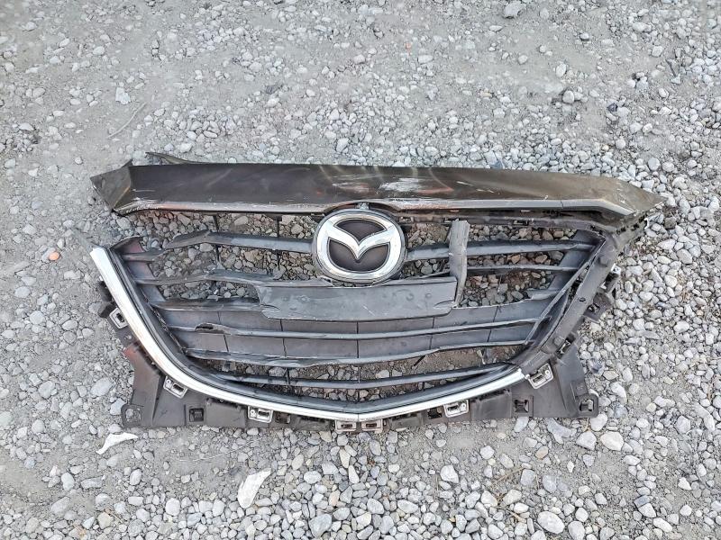 Фото 12 - MAZDA 3