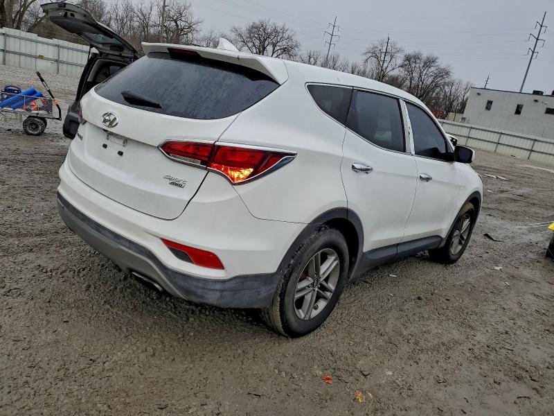 Фото 3 - HYUNDAI SANTA FE