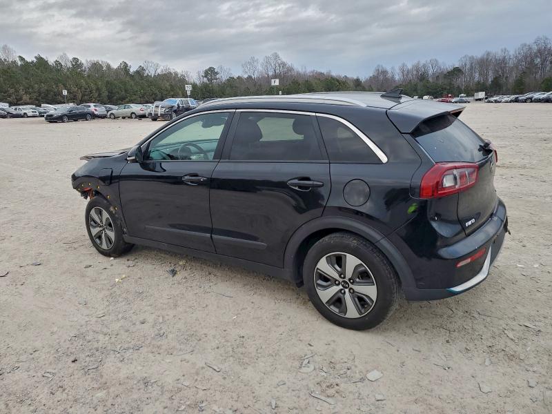 Фото 2 - KIA NIRO