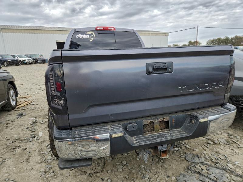 Фото 6 - TOYOTA TUNDRA