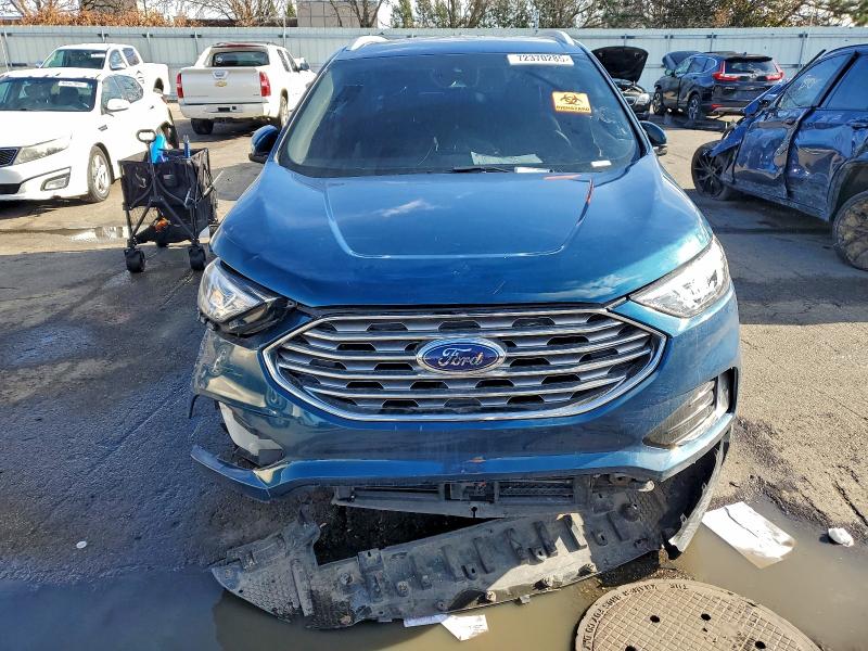 Фото 5 - FORD EDGE