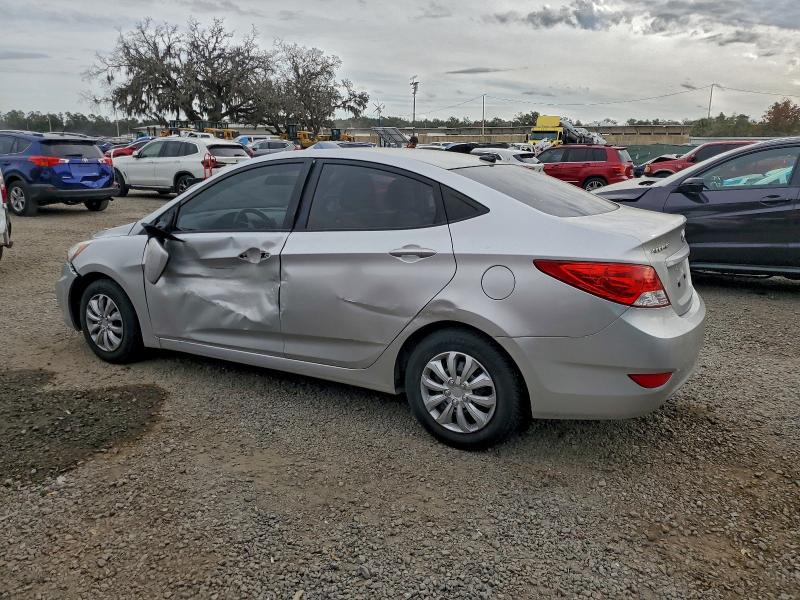 Фото 2 - HYUNDAI ACCENT