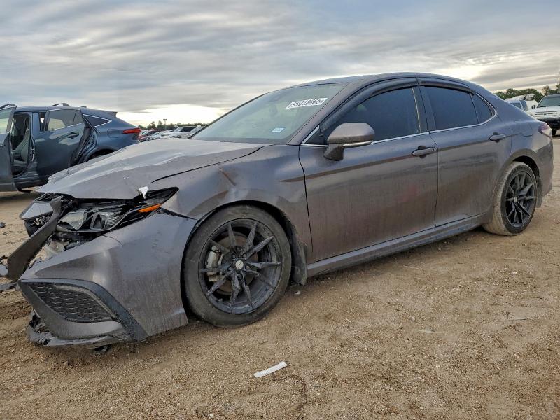 Фото 1 - TOYOTA CAMRY
