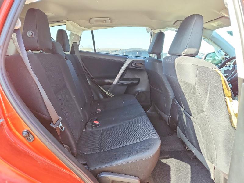 Фото 10 - TOYOTA RAV4