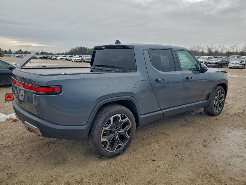 RIVIAN RIT 2025 VIN 7FCTGBAA7SN041690