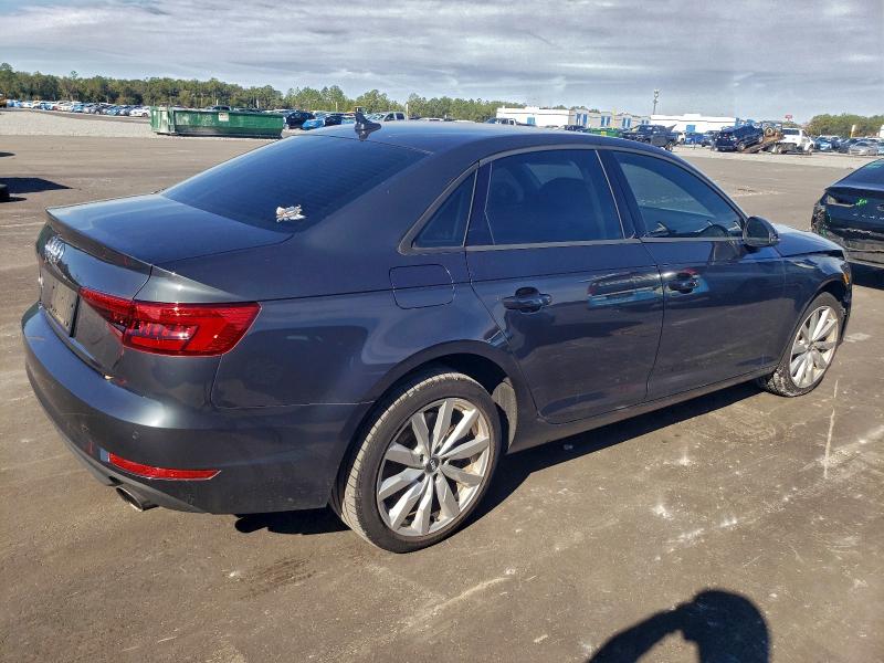 Фото 3 - AUDI A4