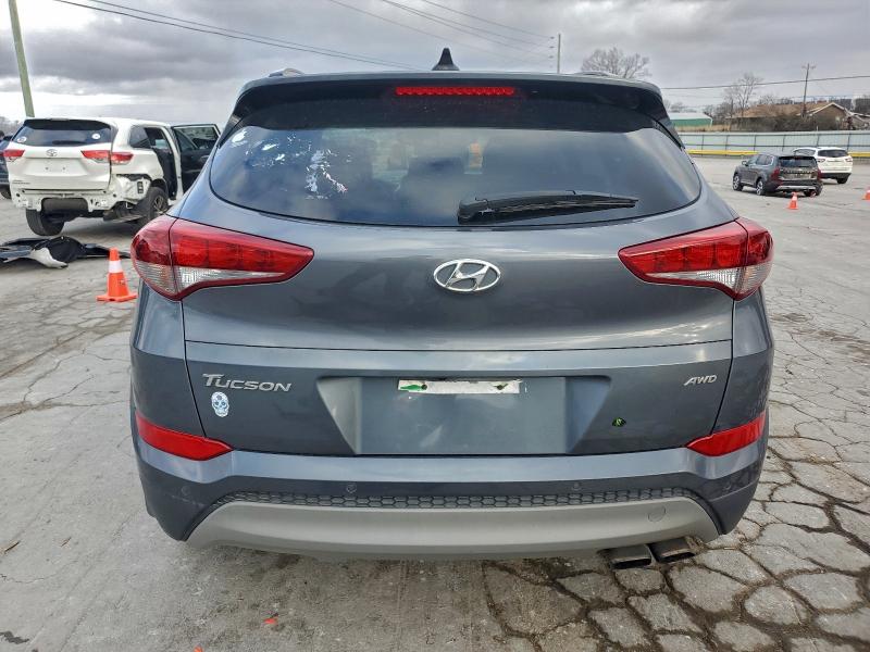 Фото 6 - HYUNDAI TUCSON