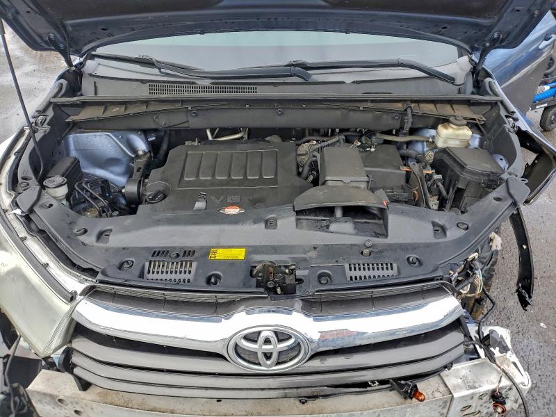 Фото 12 - TOYOTA HIGHLANDER