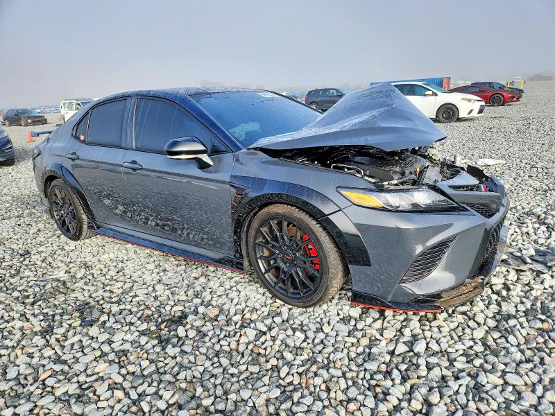 Фото 4 - TOYOTA CAMRY