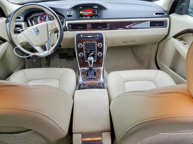 VOLVO XC70 2015 VIN YV4902NK4F1217905