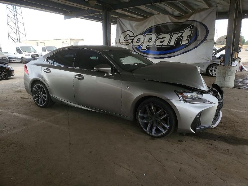 Фото 4 - LEXUS IS