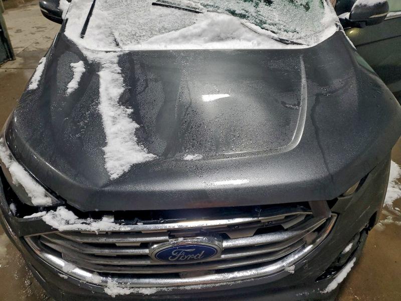 Фото 12 - FORD EDGE