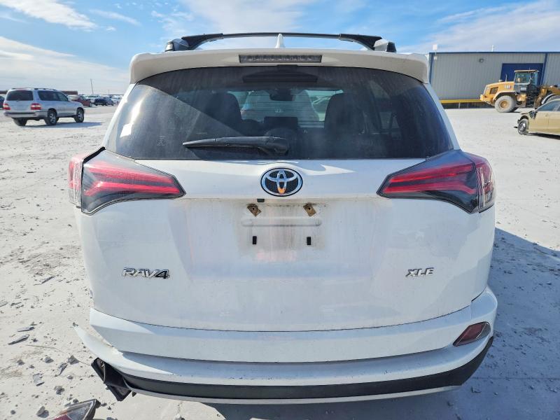 Фото 6 - TOYOTA RAV4