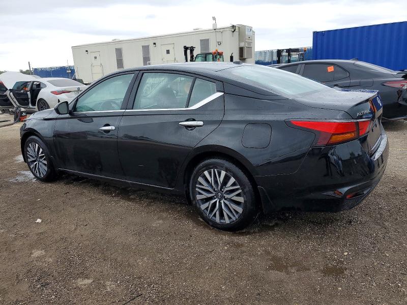 Фото 2 - NISSAN ALTIMA