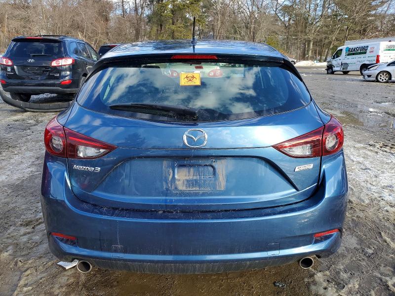 Фото 6 - MAZDA 3