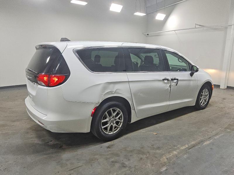 Фото 3 - CHRYSLER MINIVAN