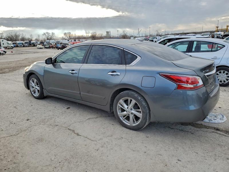 Фото 2 - NISSAN ALTIMA