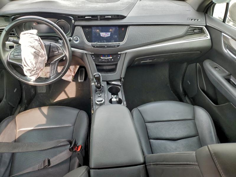 Фото 8 - CADILLAC XT5