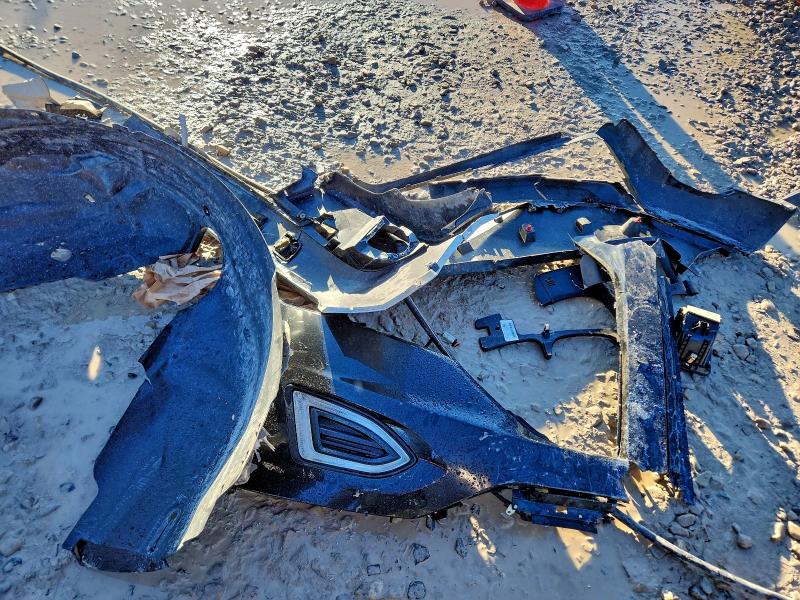 Фото 13 - FORD EDGE