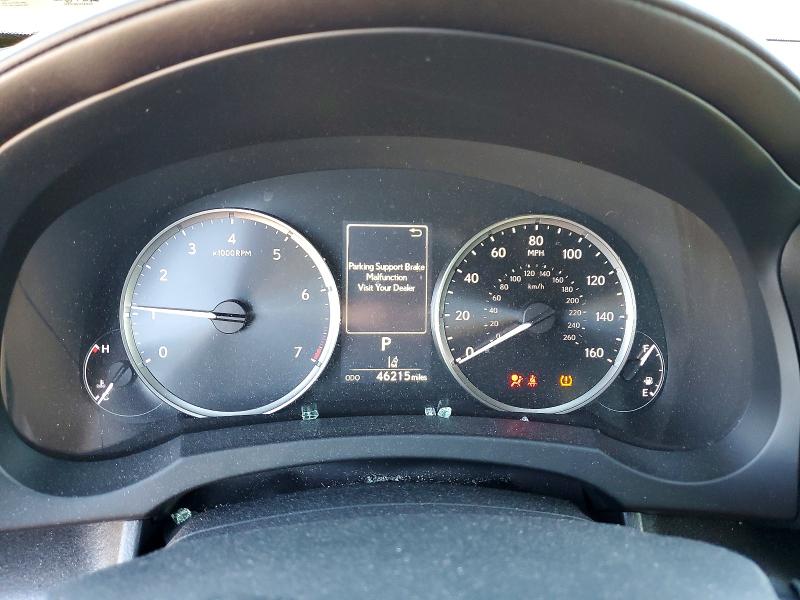 Фото 9 - LEXUS IS